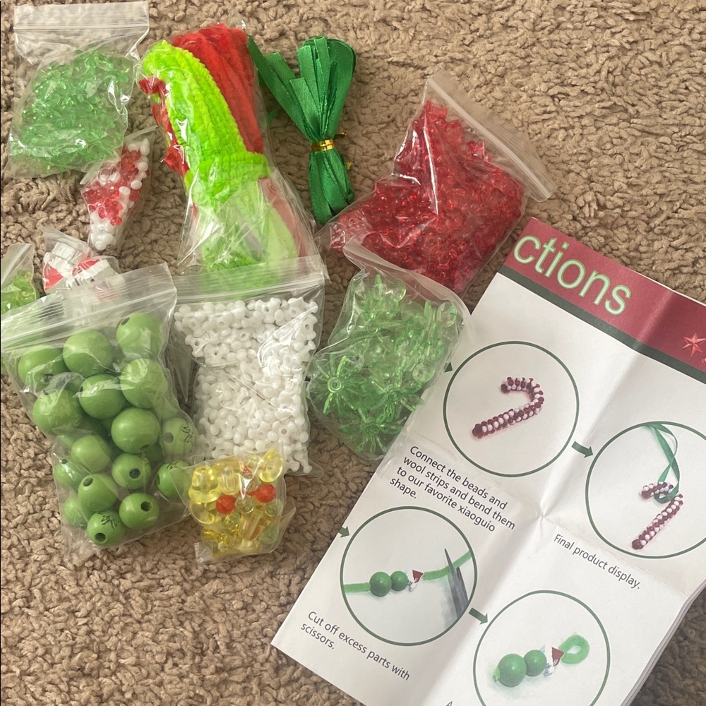 The Grinch‎ D.I.Y. Candy Cane Ornament Kit